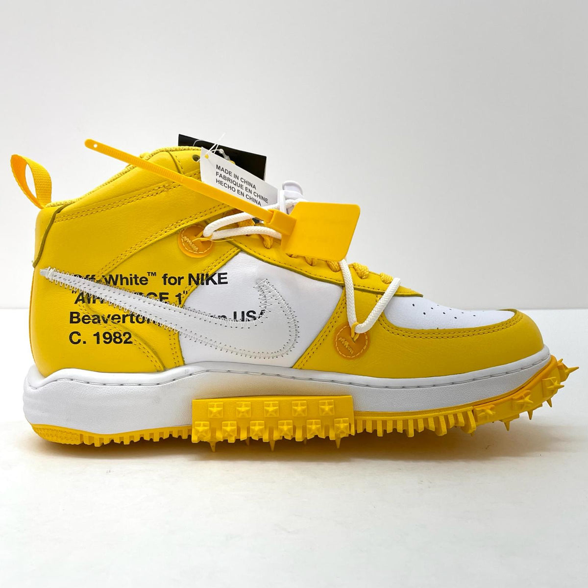 【中古】NIKE×Off-White | ナイキ×オフホワイト Air Force 1 Mid SP LTHR "White and Varsity Maize"/エアフォース1 ミッド SP レザー "ホワイト アンド バーシティメイズ" スニーカー 靴　DR0500-101 イエロー×ホワイト 29cm【尾張小牧店】