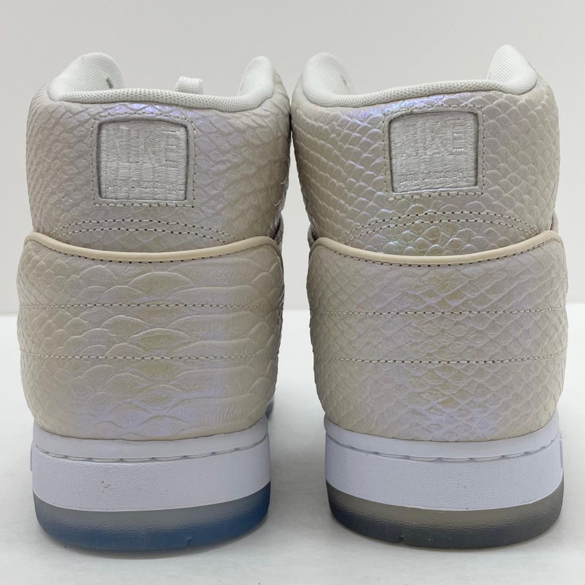 【中古】NIKE | ナイキ AIR PYTHON PREMIUM PEARL/エア パイソン プレミアム パール スニーカー 靴　705066-101 ホワイト 29cm【尾張小牧店】【専】