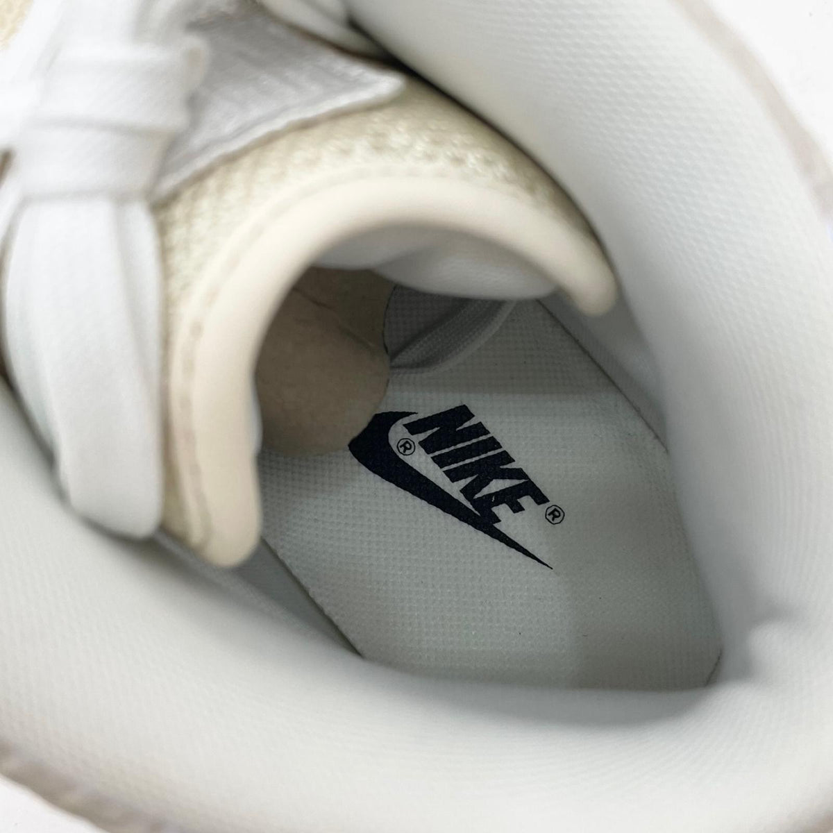 【中古】NIKE | ナイキ AIR PYTHON PREMIUM PEARL/エア パイソン プレミアム パール スニーカー 靴　705066-101 ホワイト 29cm【尾張小牧店】【専】