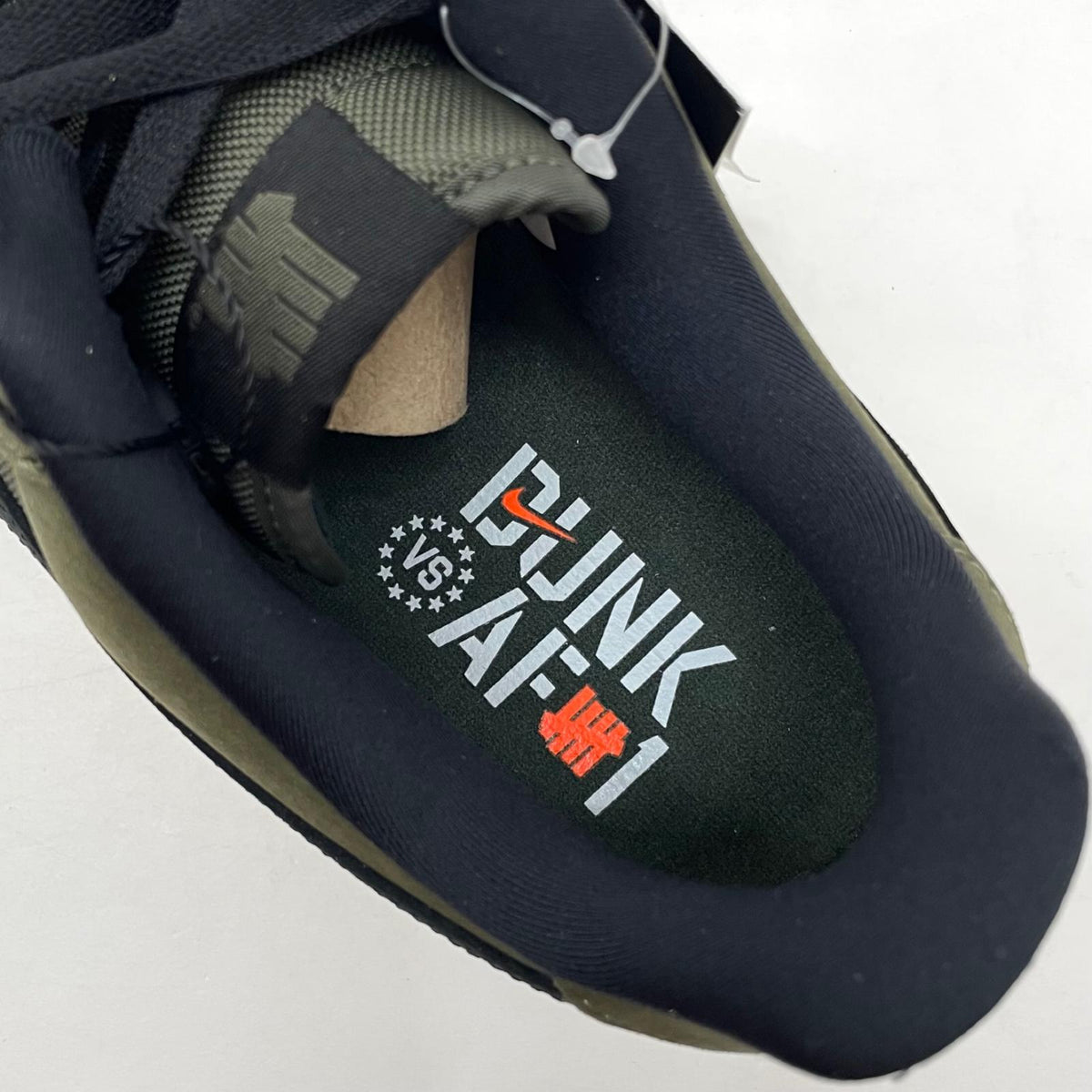【中古】NIKE×UNDEFEATED | ナイキ×アンディフィーテッド Air Force 1 Low "Olive"/エアフォース1 ロー "オリーブ"　スニーカー 靴　DH3064-300 カーキ 30cm【尾張小牧店】【専】