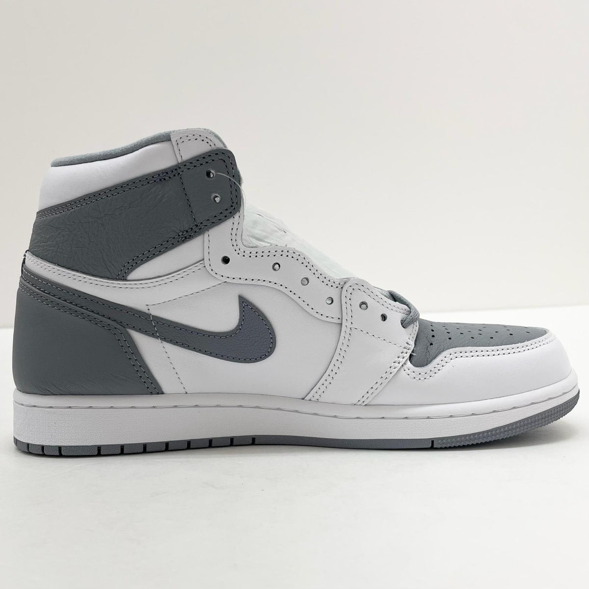 【中古】NIKE | ナイキ Air Jordan 1 High OG "Stealth"/エアジョーダン1 ハイ OG "ステルス"　スニーカー 靴　555088-037 グレー×ホワイト 28cm【尾張小牧店】