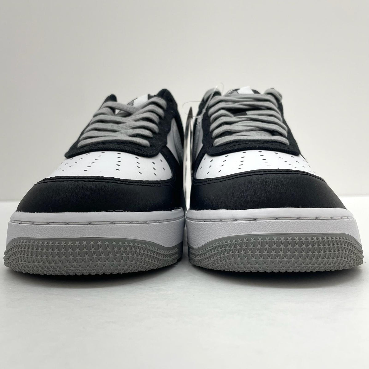 【中古】NIKE | ナイキ Air Force 1 LV8 EMB "Kings"/エアフォース1 LV8 EMB "キングス"　スニーカー 靴　CT2301-001 ブラック×ホワイト 27.5cm【尾張小牧店】