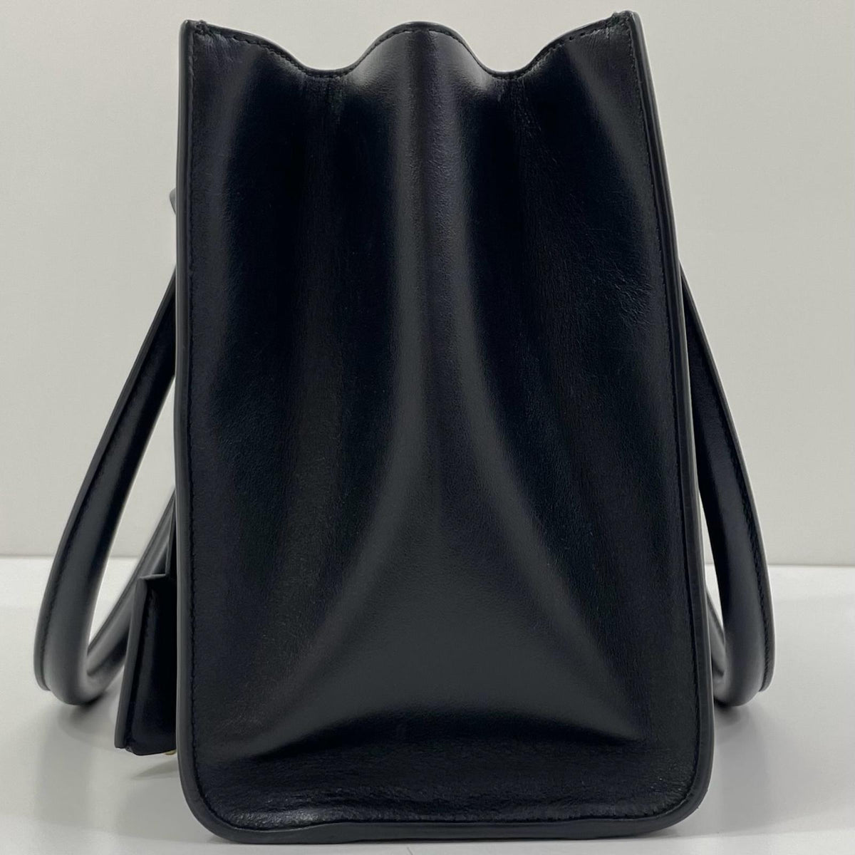 【中古】Salvatore Ferragamo | サルヴァトーレフェラガモ ガンチーニ ジュリエット ハンドバッグ AU-21/F204 ブラック【尾張小牧店】