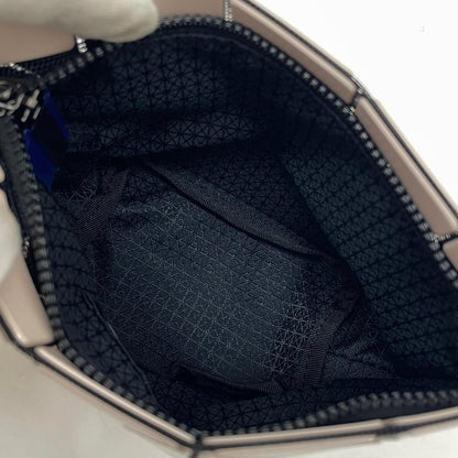 【中古】ISSEY MIYAKE | イッセイミヤケ プリズム ポーチ BB61-AG045-40 ピンク【尾張小牧店】