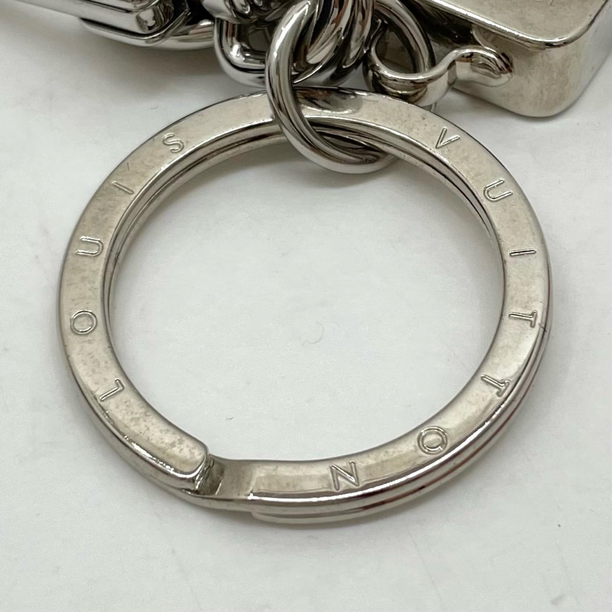 【中古】LOUIS VUITTON | ルイ・ヴィトン キーホルダー･ネオ LV クラブ モノグラム エクリプス キーリング M01527 ブラック【尾張小牧店】