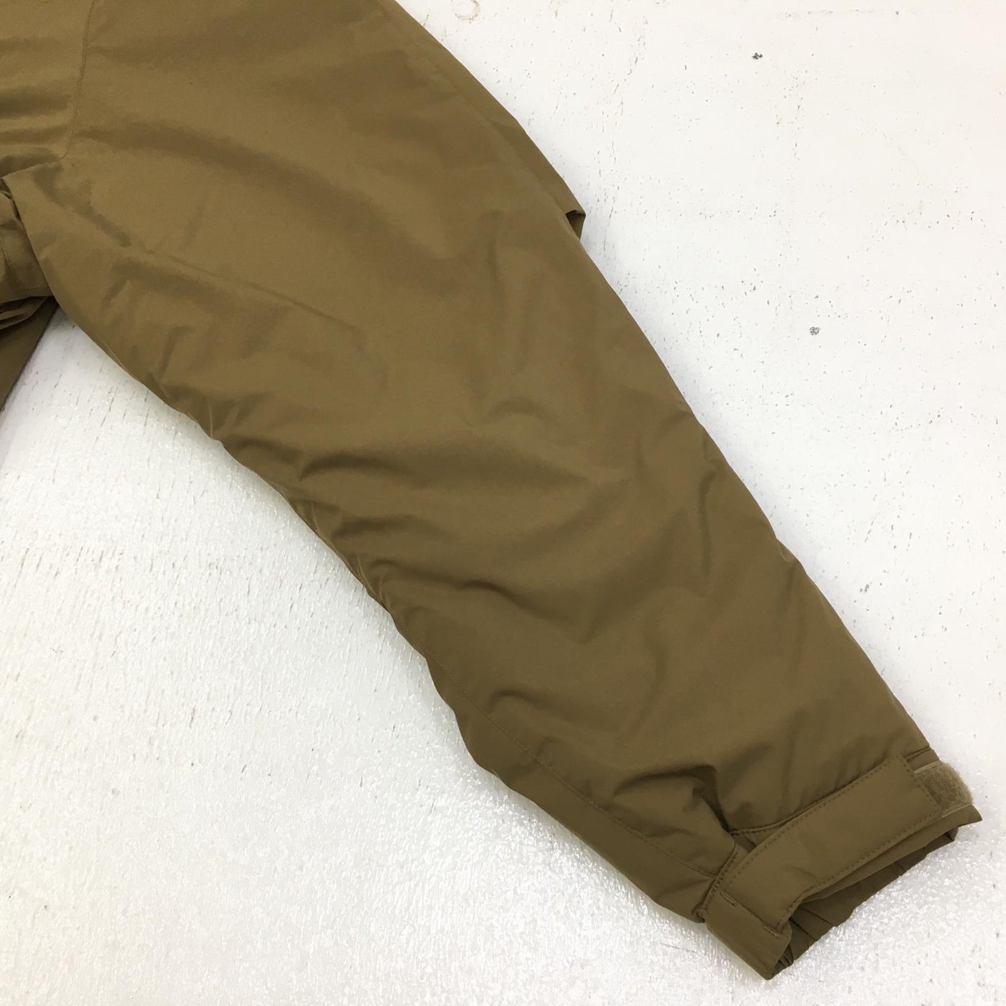 DAIWA PIER39 | ダイワピア GORE-TEX INFINIUM TECH MIDDLER DOWN JACKET ダウンジャケット BJ-22121W ベージュ サイズ：M【加古川店】