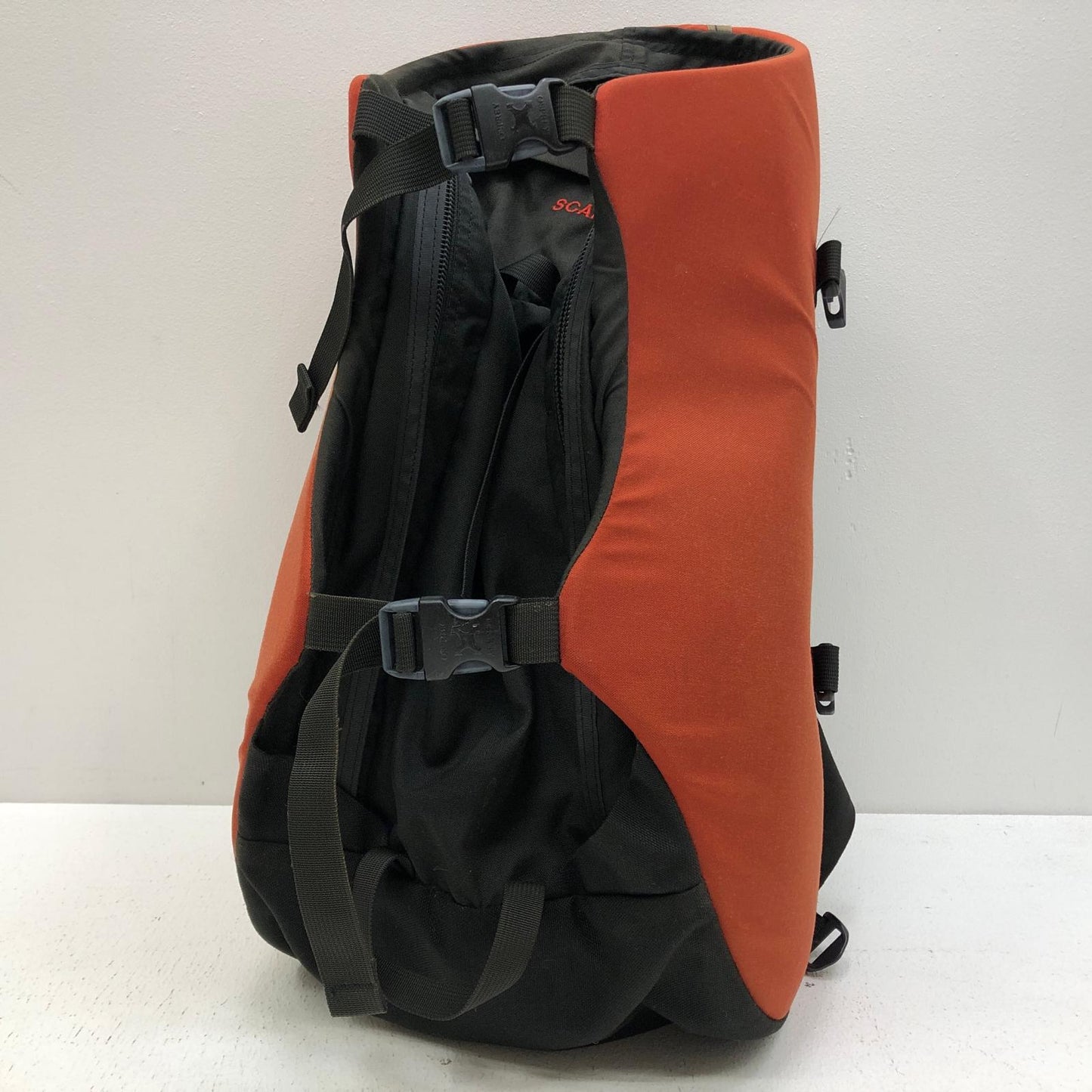 OSPREY | オスプレー SCARAB リュック・デイパック オレンジ サイズ：M【加古川店】