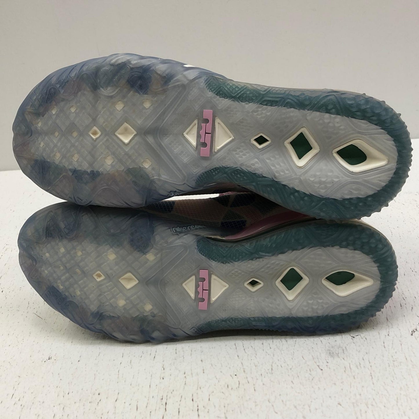 NIKE | ナイキ atmos × Nike LeBron 18 Low スニーカー CV7562-101 ピンク 26.5cm【加古川店】