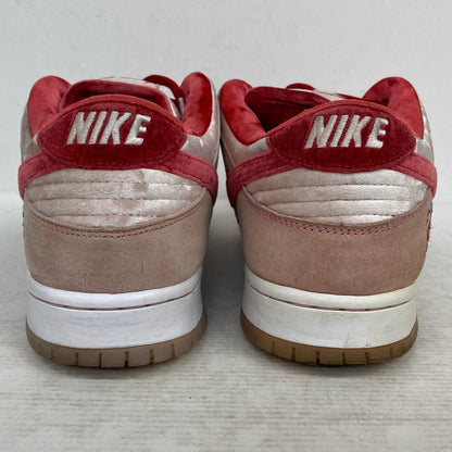 NIKE | ナイキ Strangelove × Nike SB Dunk Low スニーカー ピンク【加古川店】