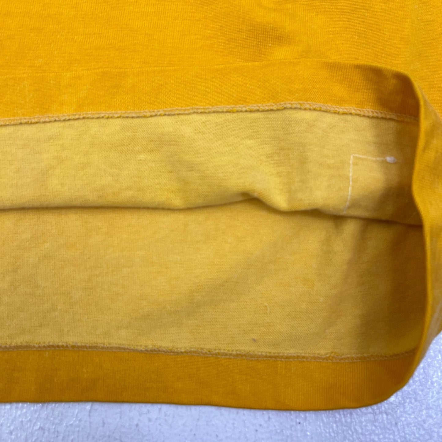 Champion | チャンピオン hawk eyes 長袖Ｔシャツ イエロー サイズ：S【加古川店】