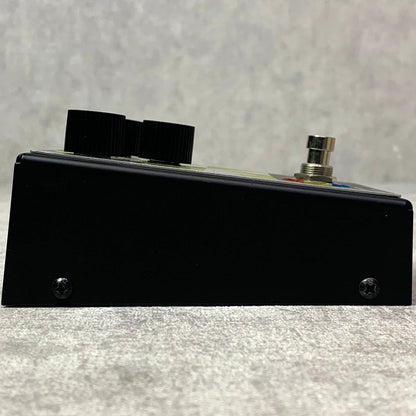 Maestro | マエストロ Fuzz Tone FZ-M 楽器 その他エフェクター 【送料無料】Maestroがついに復活、レトロな筐体から繰り出される荒々しくブーミーなファズ【箱・説明書付き】【加古川店】