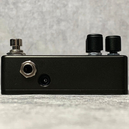 ONE CONTROL | ワンコントロール Anodized Brown Distortion 楽器 ディストーション 【箱付き】低～中音域はふくよかに、高音域は鋭いディストーション【加古川店】
