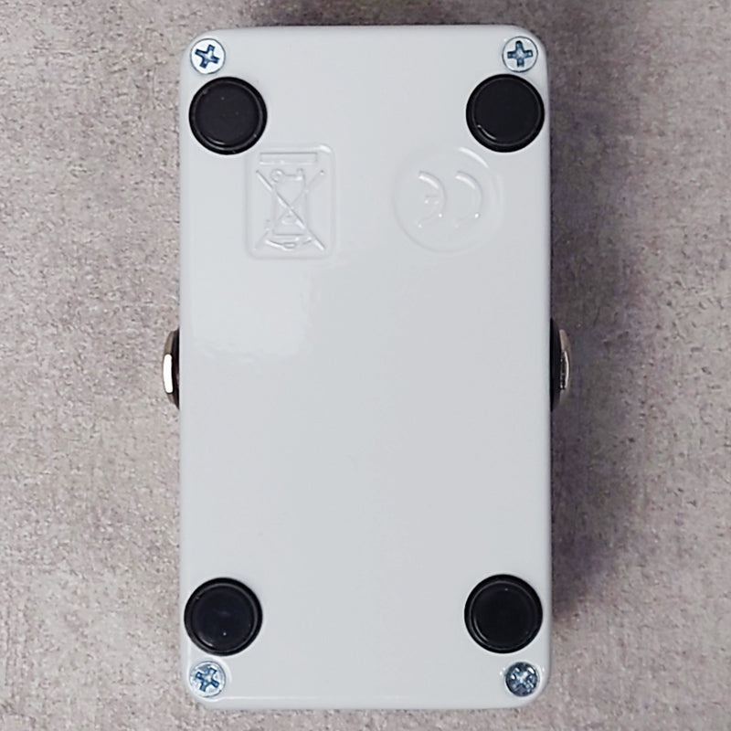 【新品】 Electro-Harmonix | エレクトロハーモニクス ファズ FLATIRON FUZZ 楽器 その他エフェクター FLATIRON FUZZ【加古川店】