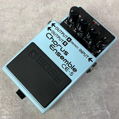 BOSS | ボス 楽器 CE-5 Chorus Ensemble【加古川店】