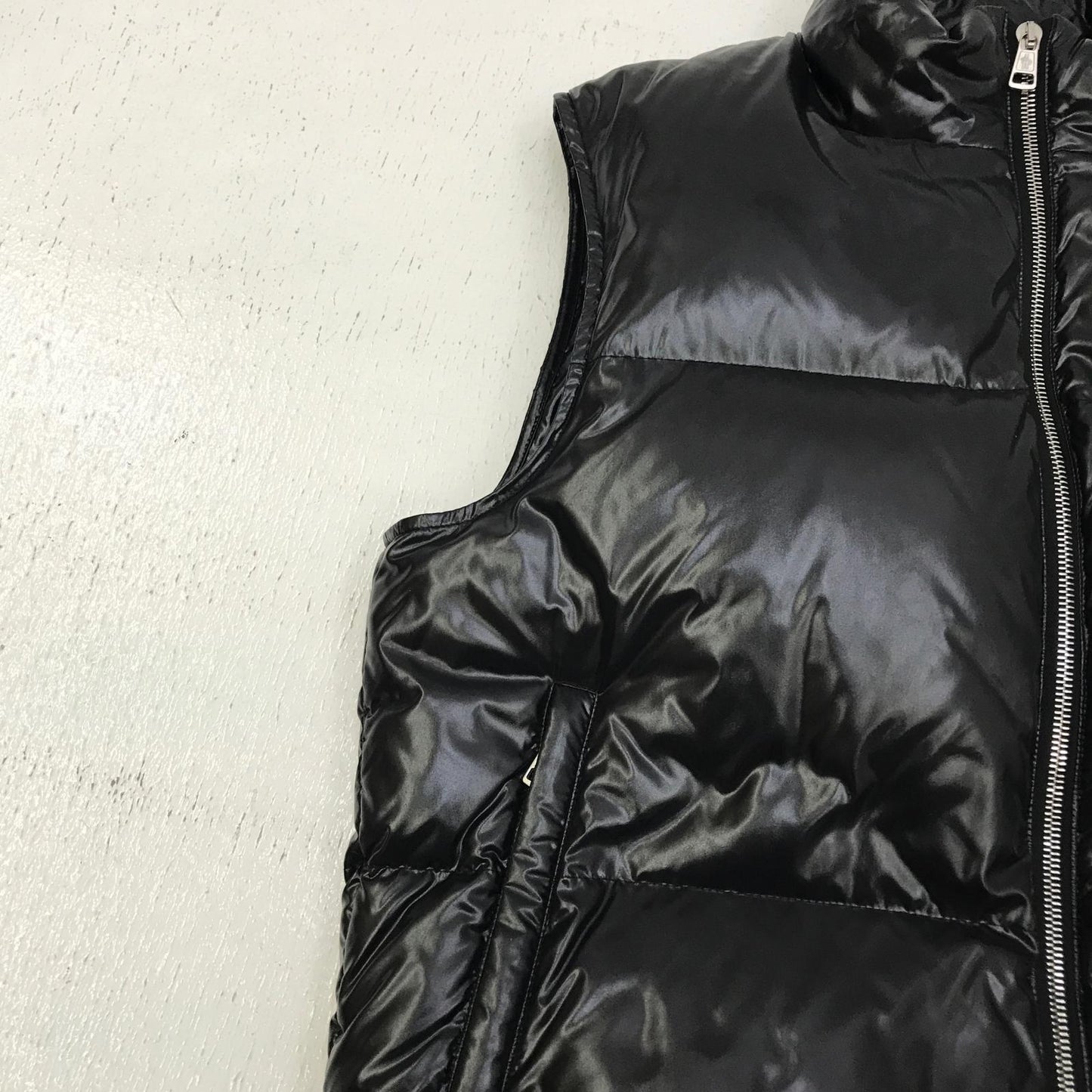 MONCLER | モンクレール BANKER ダウンベスト ダウンベスト E20914337205 68950 ブラック サイズ：1【加古川店】