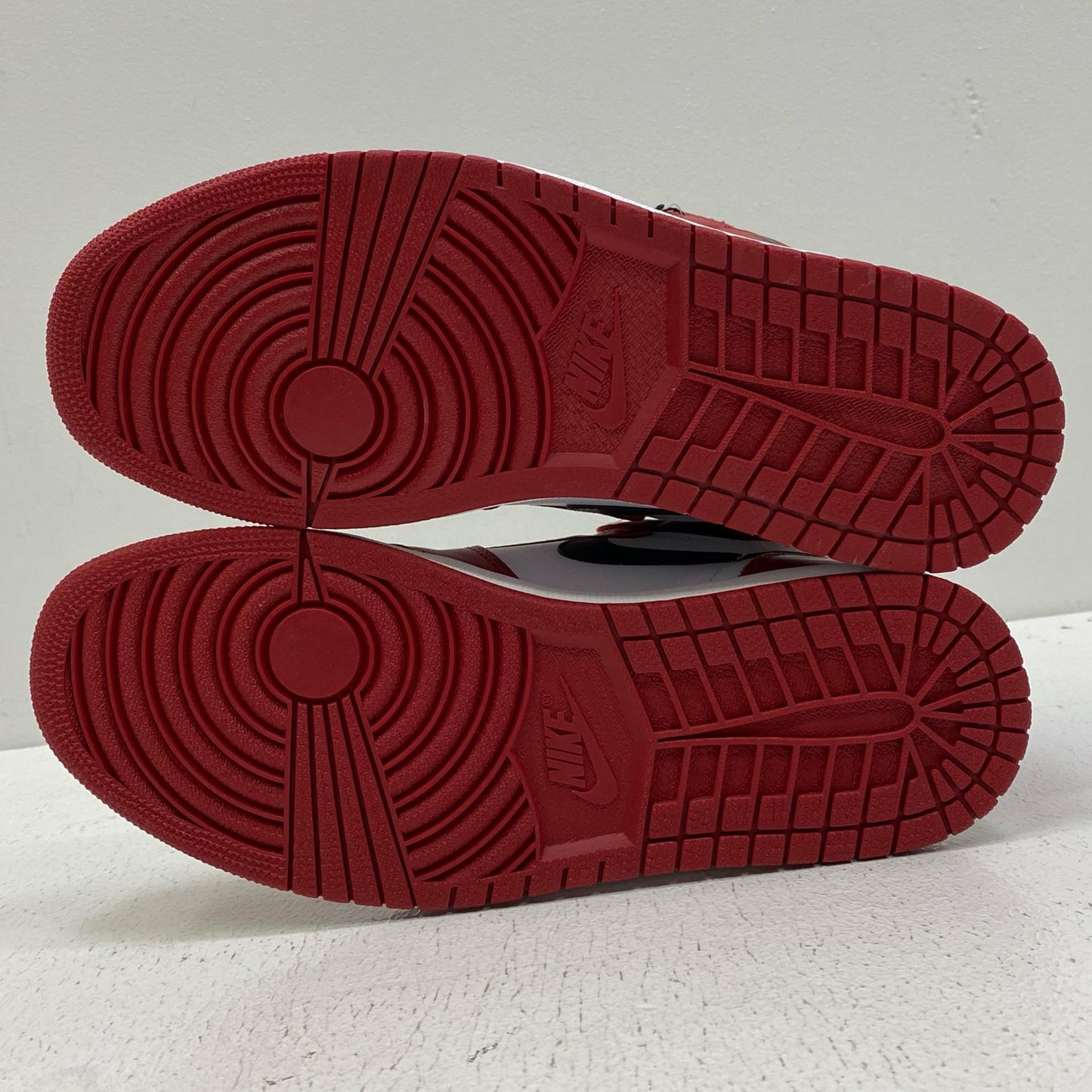 NIKE | ナイキ Air Jordan 1 Retro High スニーカー 555088-101 レッド【加古川店】