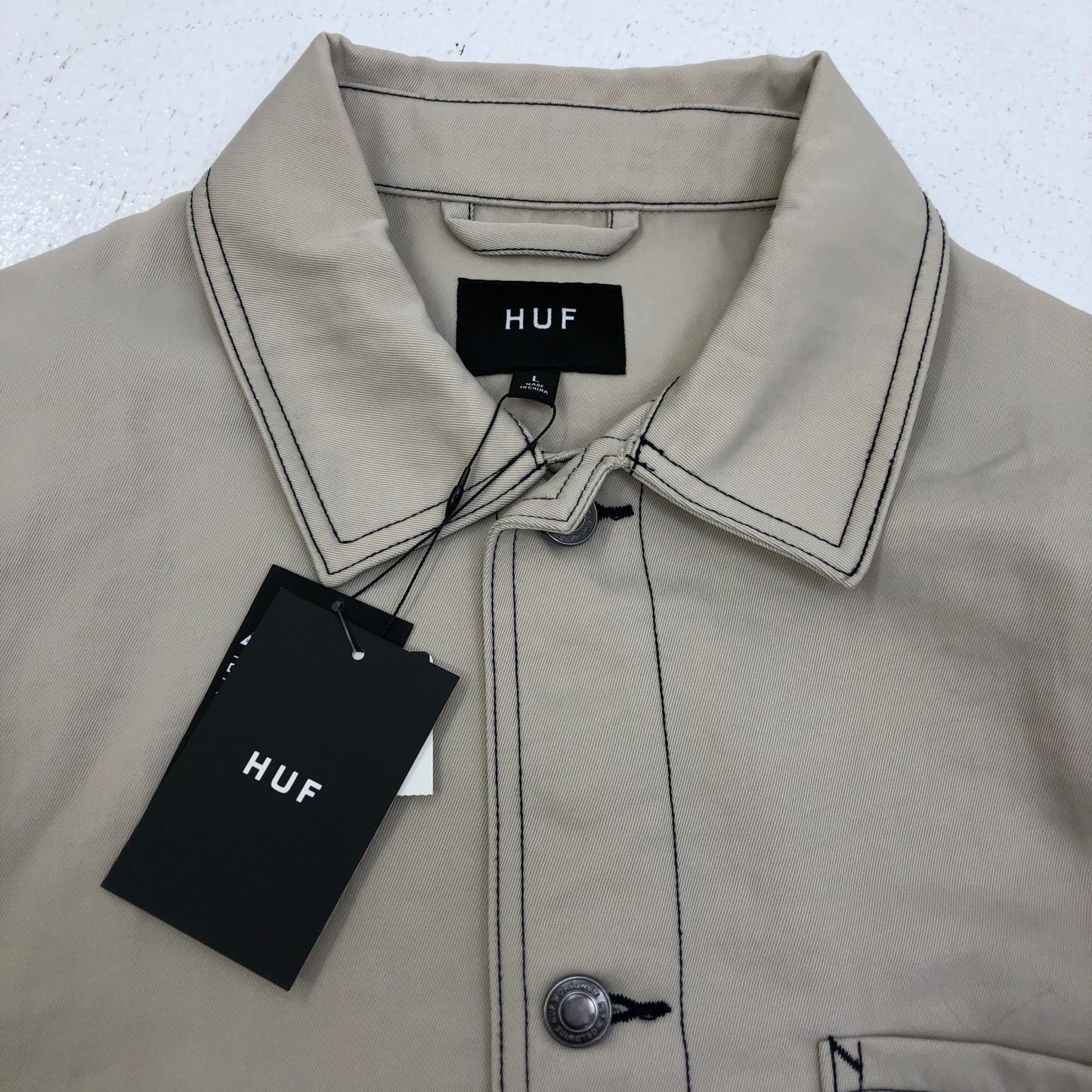 HUF | ハフ CONTRAST NYLON CHORE JACKET その他トップス アイボリー サイズ：L【加古川店】