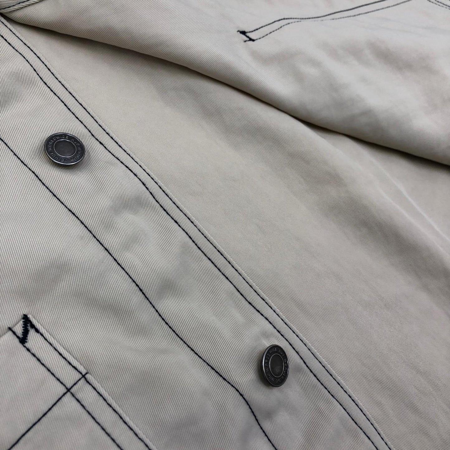 HUF | ハフ CONTRAST NYLON CHORE JACKET その他トップス アイボリー サイズ：L【加古川店】
