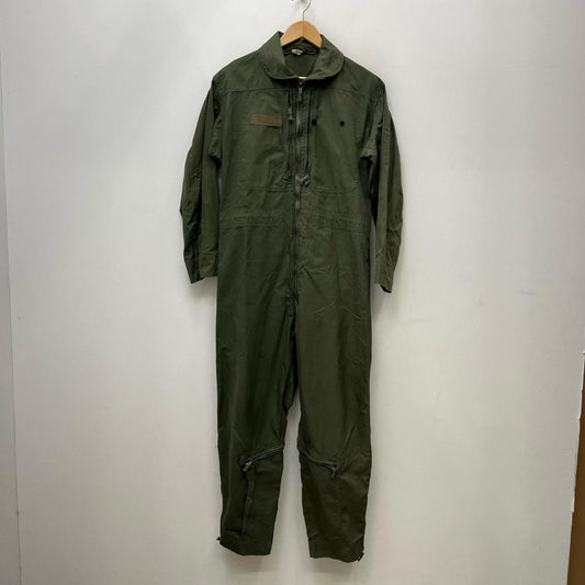 MILITARY衣料 | ミリタリーイリョウ フランス軍 空挺部隊 ツナギ カーキ サイズ：M【加古川店】
