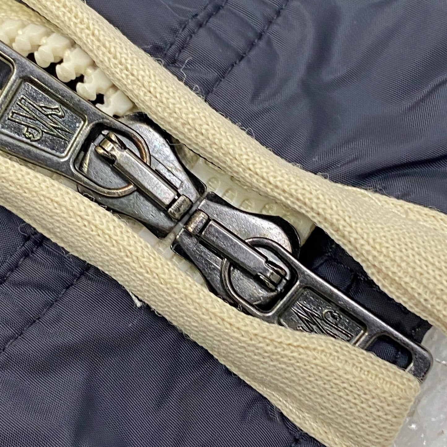 MONCLER | モンクレール CLOSSET GIUBBOTTO ナイロンジャケット 31091409705 68352 ダークネイビー サイズ：1【加古川店】