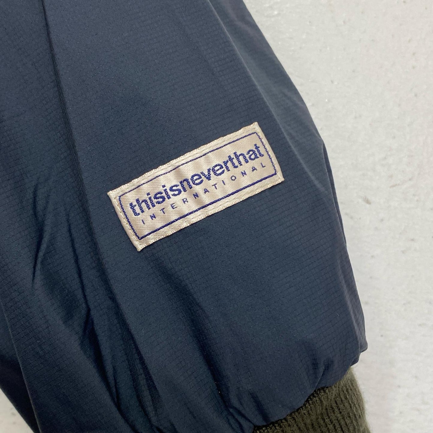 thisisneverthat | ディスイズネバーザット Reversible Warm Up Jacket ブルゾン TN243FOWLS01 ネイビー サイズ：S【加古川店】