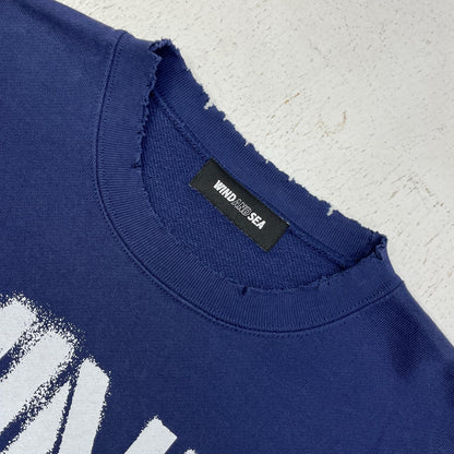 WIND AND SEA | ウィンダンシーウインダンシー SPRAY LOGO CREWNECK SWEATSHIRT スウェット WDS-O-ATTD-25-Q1-CS-03 ネイビー サイズ：S【加古川店】