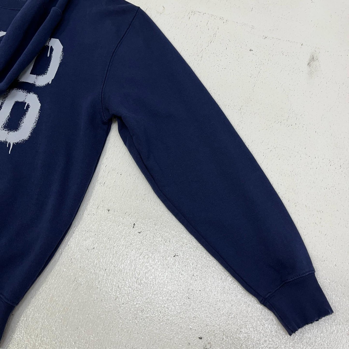 WIND AND SEA | ウィンダンシーウインダンシー SPRAY LOGO CREWNECK SWEATSHIRT スウェット WDS-O-ATTD-25-Q1-CS-03 ネイビー サイズ：S【加古川店】