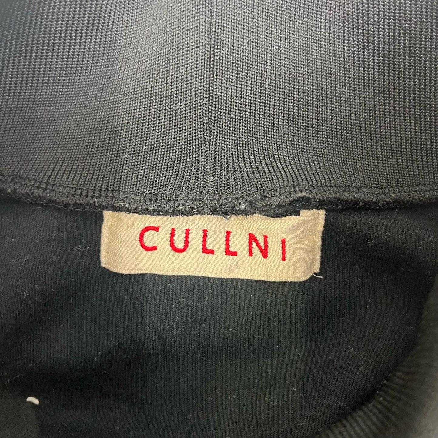 CULLNI | クルニ モックネック ロゴ オーバーサイズ スウェット スウェット 19-aw-052 ブラック サイズ：1【加古川店】
