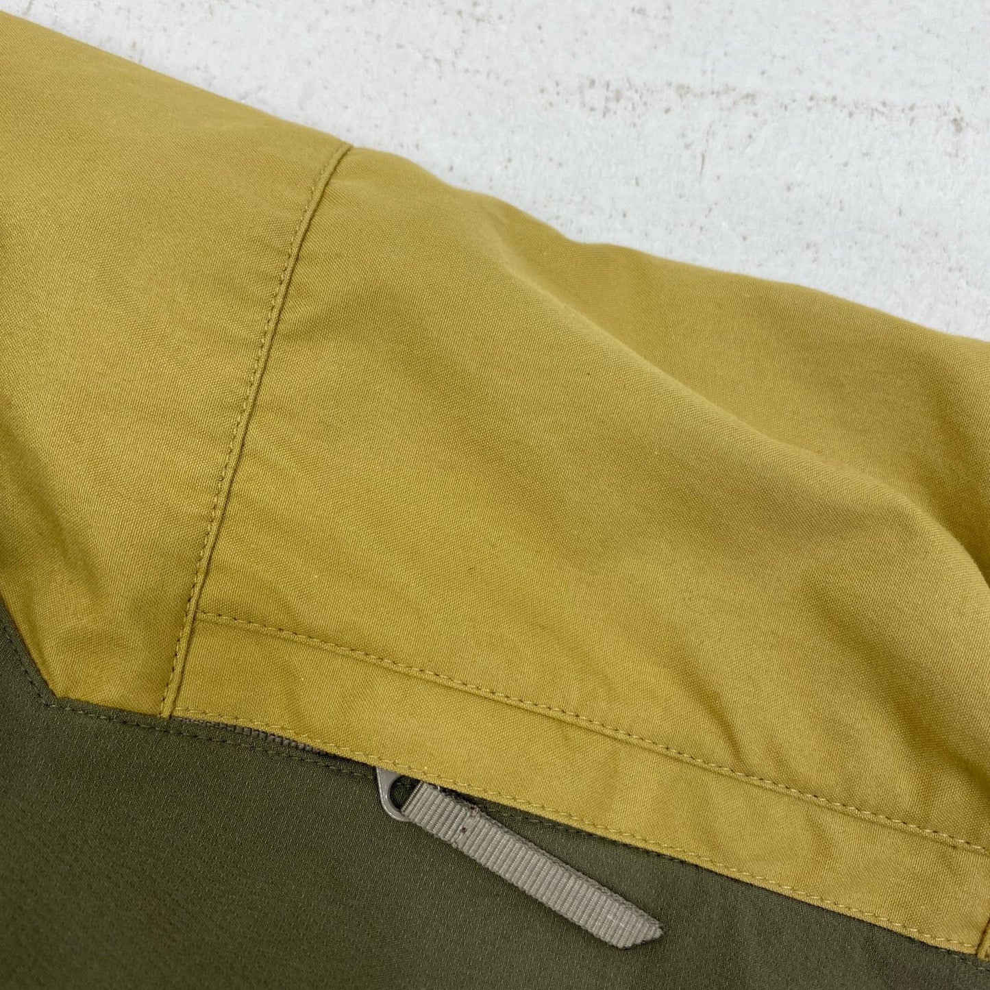tilak | ティラック LATOK HYBRID JACKET マウンテンパーカー ベージュ【加古川店】