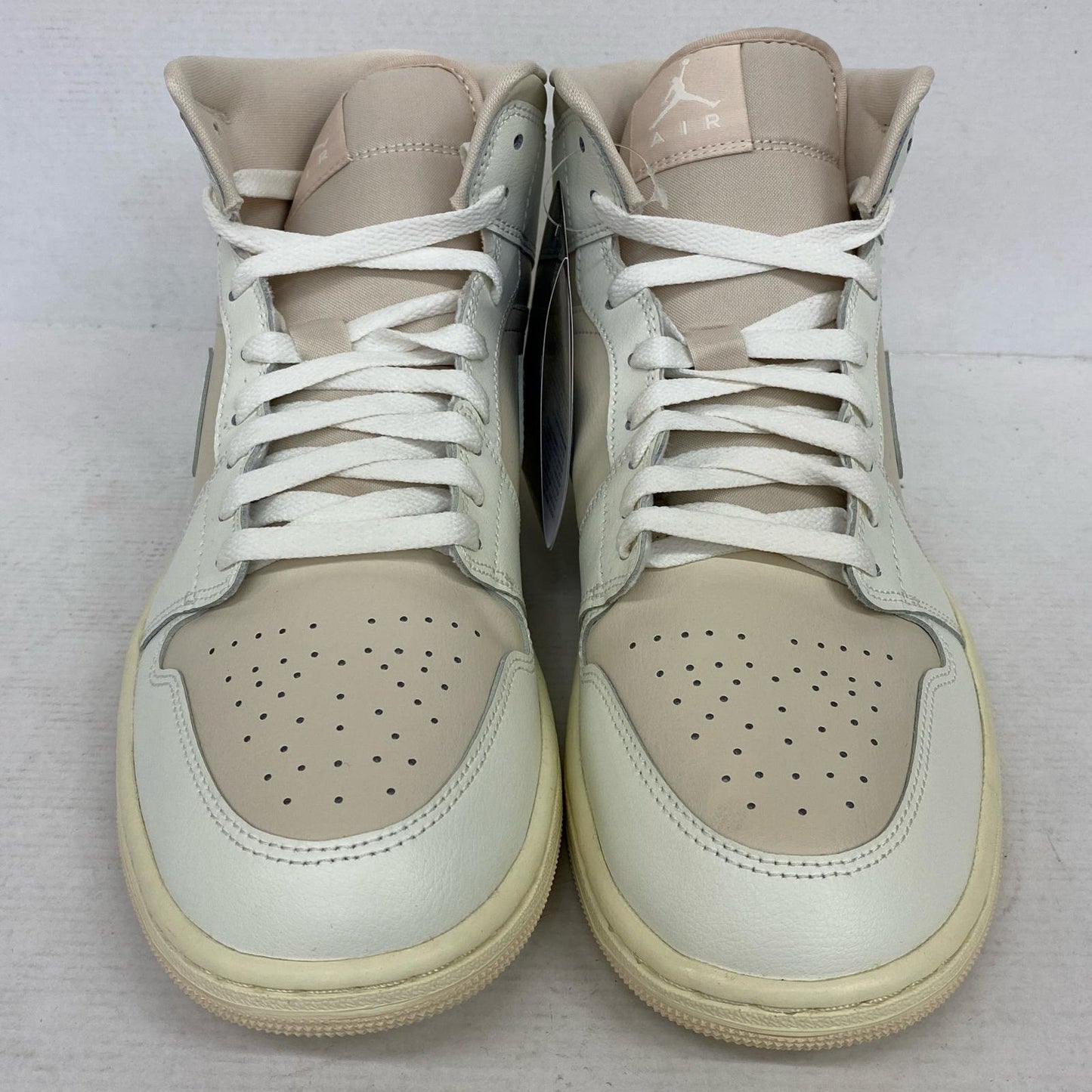NIKE | ナイキ Women's Air Jordan 1 Mid スニーカー BQ6472-201 ベージュ【加古川店】