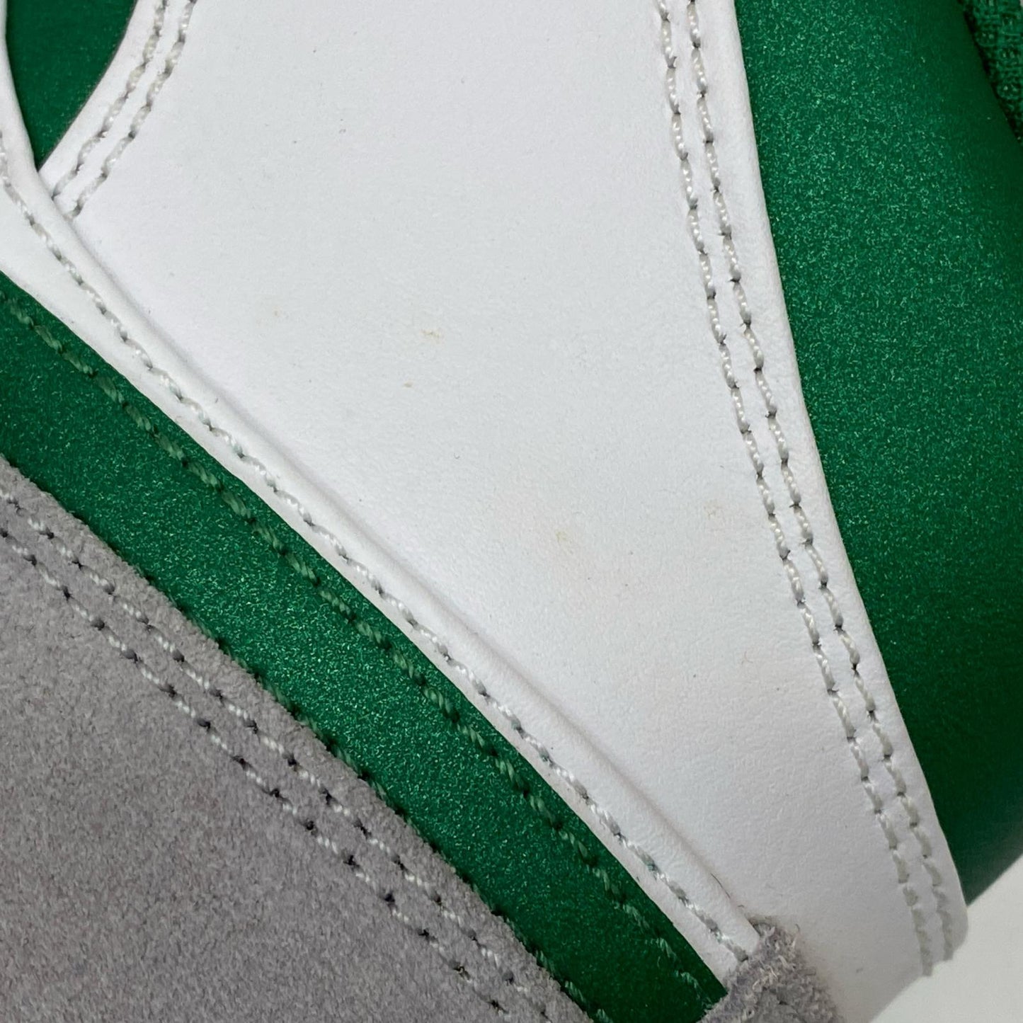NIKE | ナイキ Air Jordan 1 Mid:Green Grey White スニーカー DC7294-103 グリーン【加古川店】