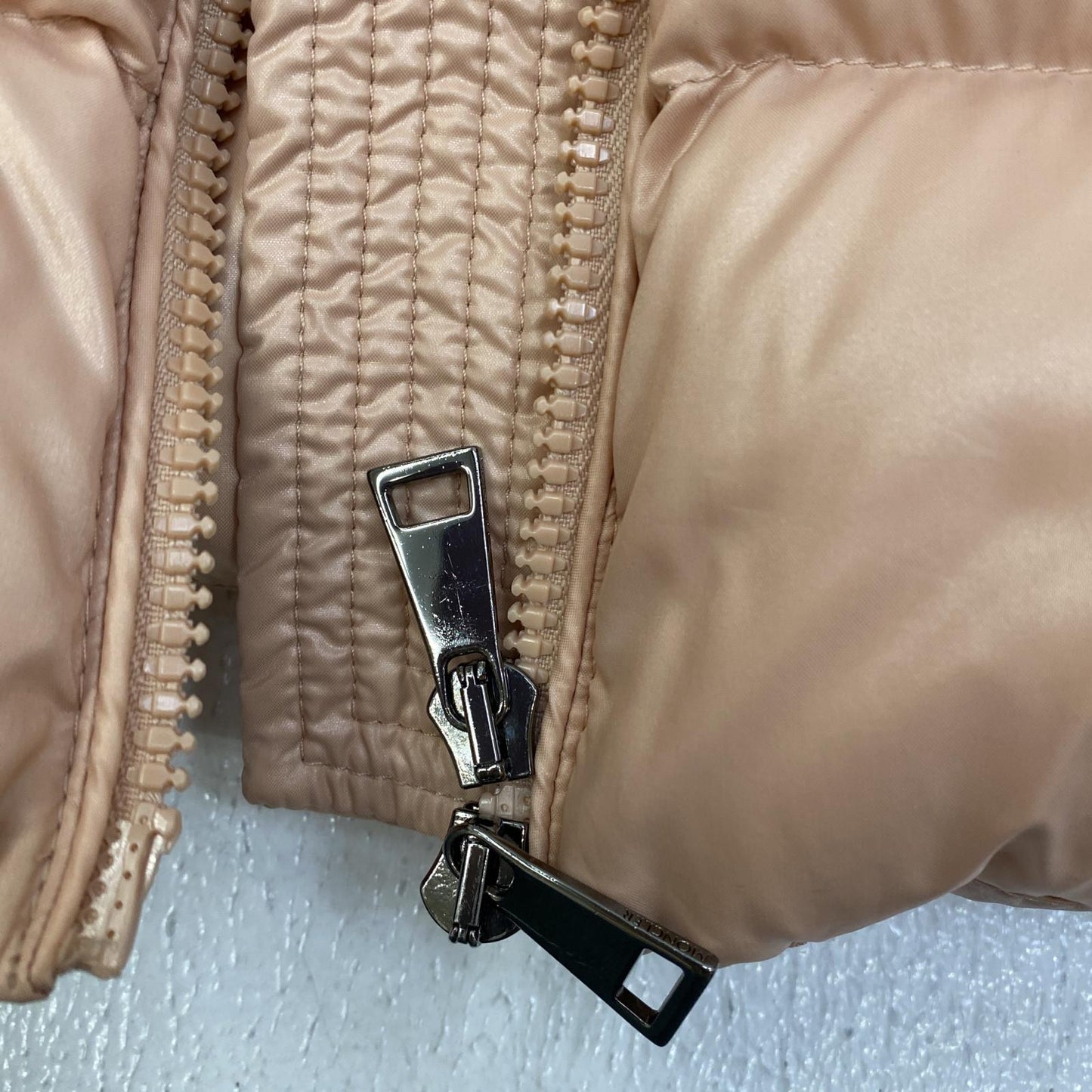 MONCLER | モンクレール RHIN GIUBBOTTO ダウンジャケット E20934693300 ピンク【加古川店】