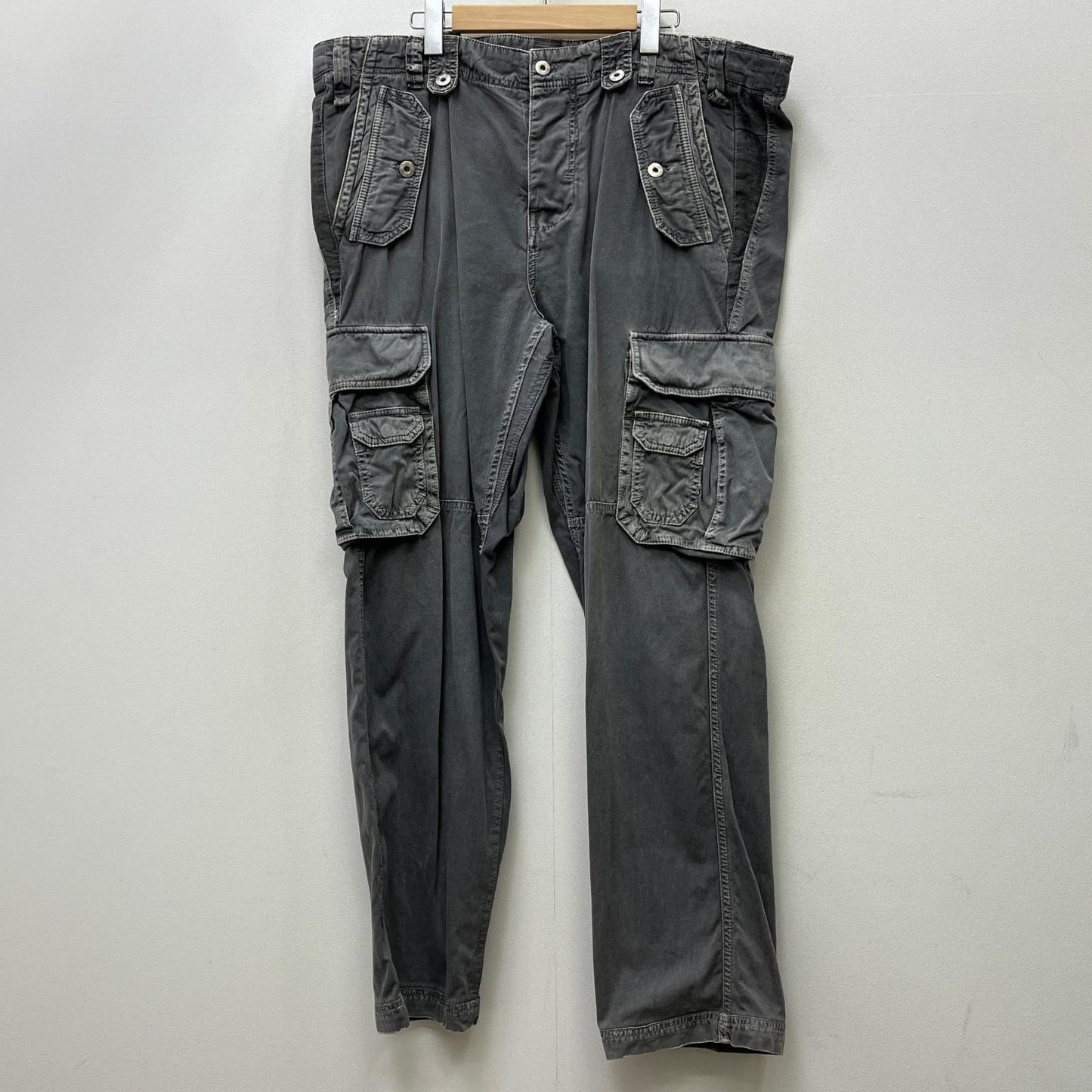 DOLCE & GABBANA | ドルチェアンドガッバーナ カーゴパンツ RP0856 グレー サイズ：54【加古川店】