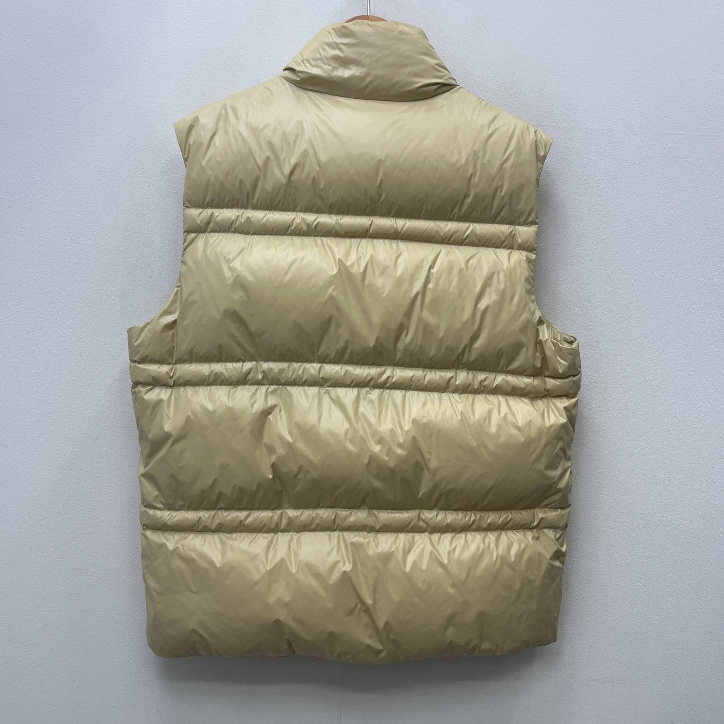 MONCLER | モンクレール THEMIN GILET ダウンベスト I20911A00162 ベージュ サイズ：3【加古川店】