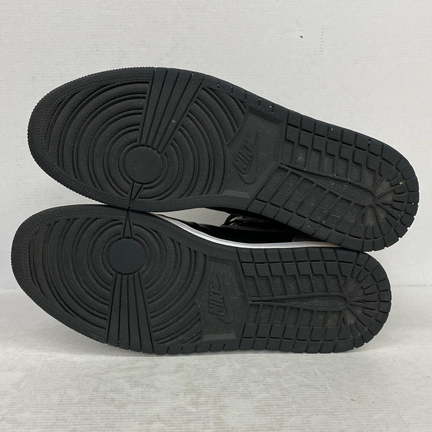 NIKE | ナイキ Air Jordan 1 Retro High OG スニーカー 555088-013 グレー【加古川店】