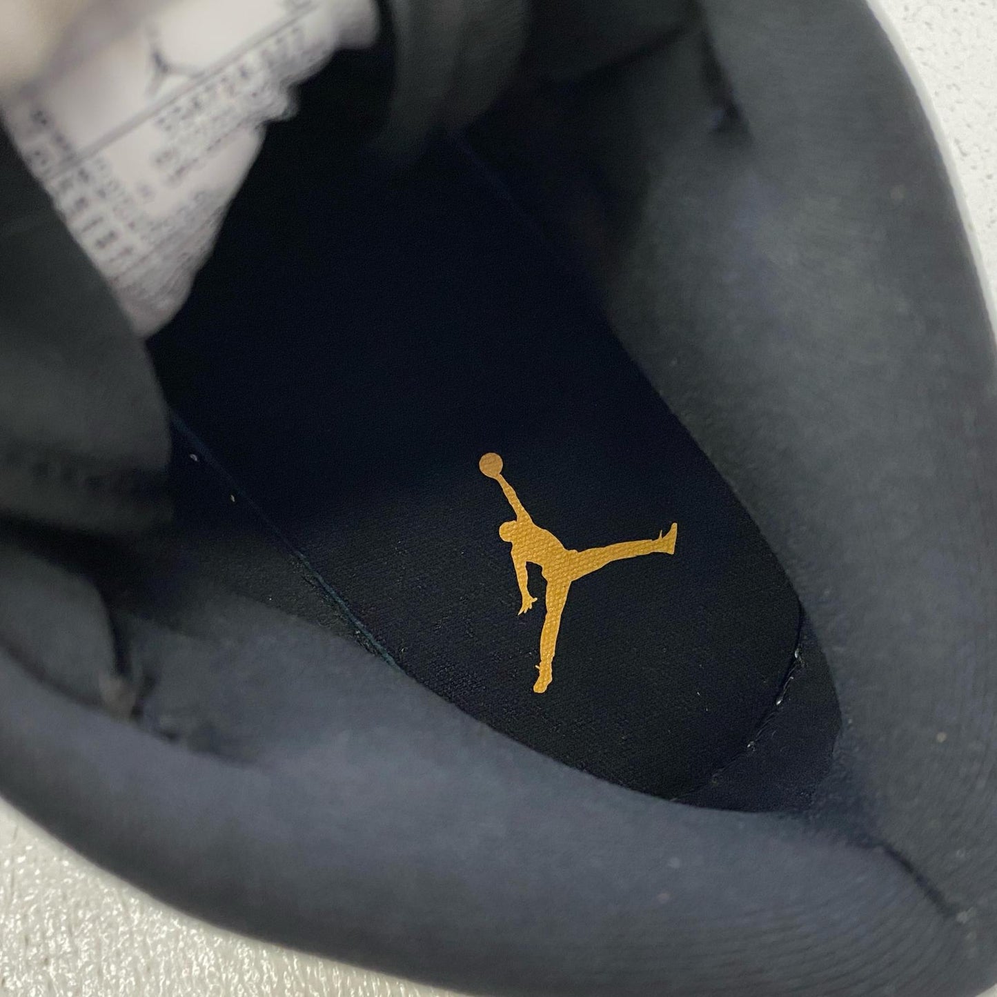 NIKE | ナイキ Air Jordan 1 Mid スニーカー 554724-177 イエロー【加古川店】