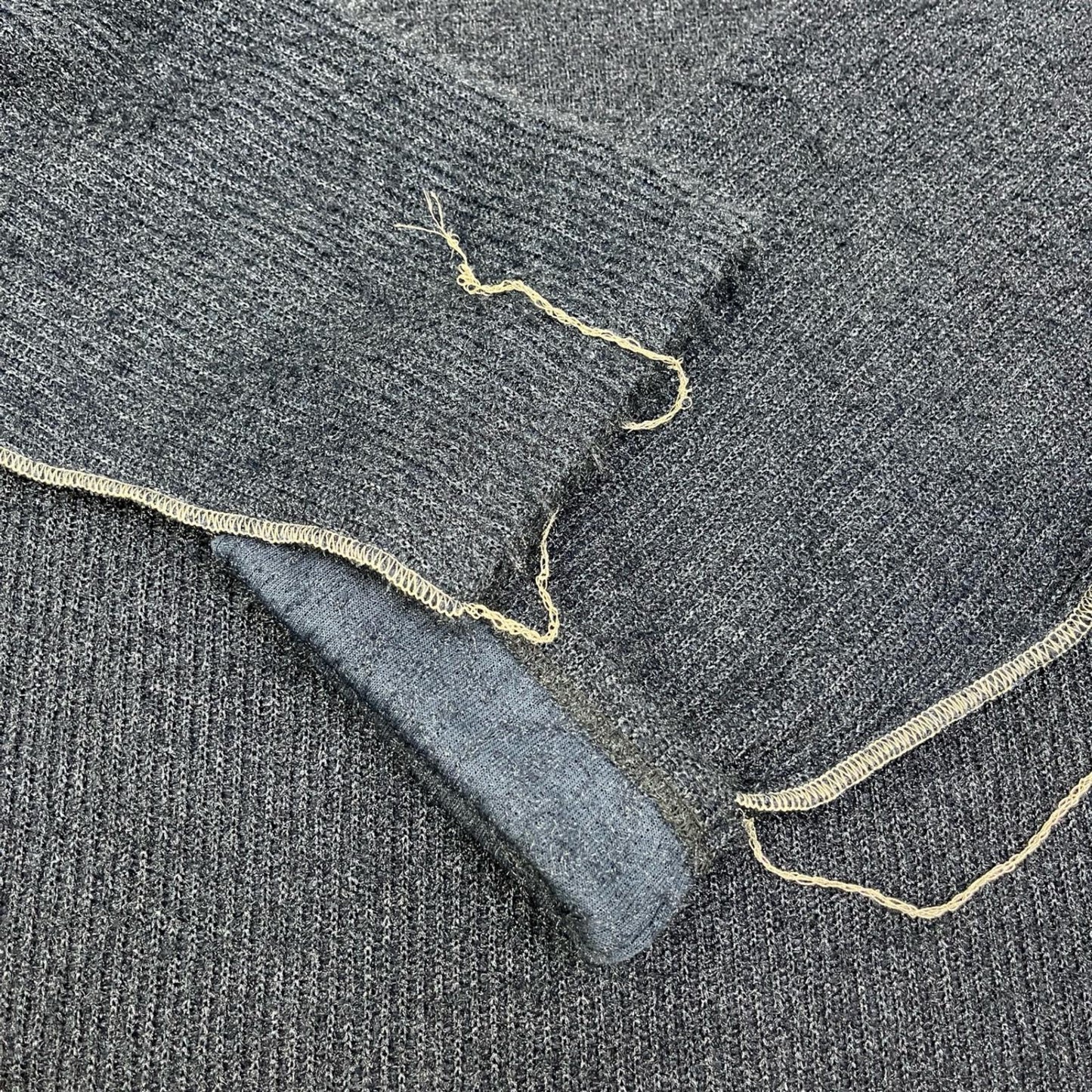 MM6(Maison Margiela) | エムエムシックスメゾンマルジェラ SPARKLING KNIT JERSEY TOP ニット S52NC0137 ネイビー サイズ：S【加古川店】