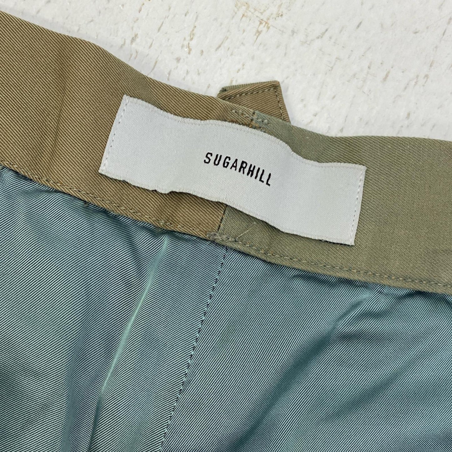 SUGARHILL | シュガーヒル CHAMBRAY TRIPLE PLEATED TROUSERS パンツ 20SSPT05 カーキ サイズ：1【加古川店】