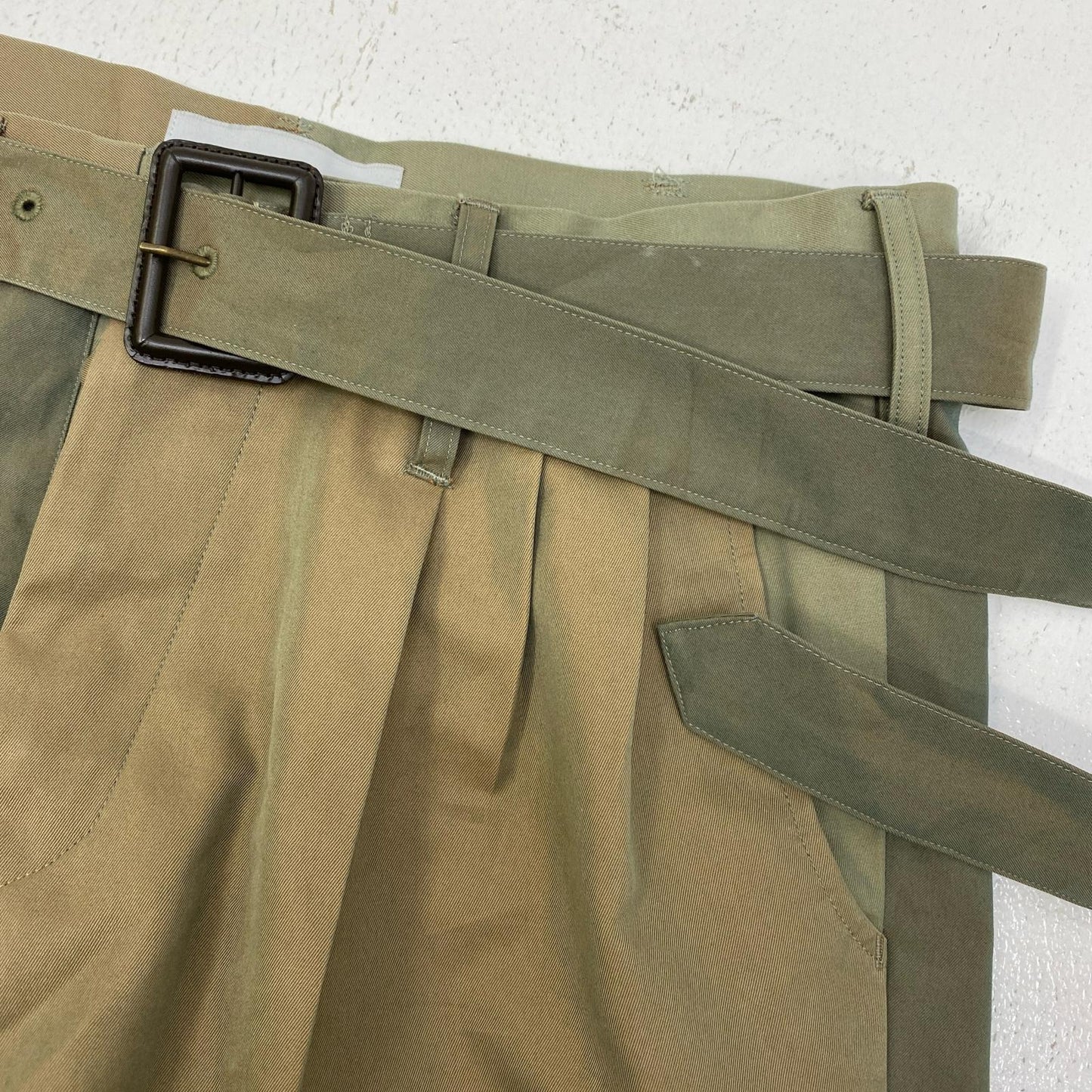 SUGARHILL | シュガーヒル CHAMBRAY TRIPLE PLEATED TROUSERS パンツ 20SSPT05 カーキ サイズ：1【加古川店】