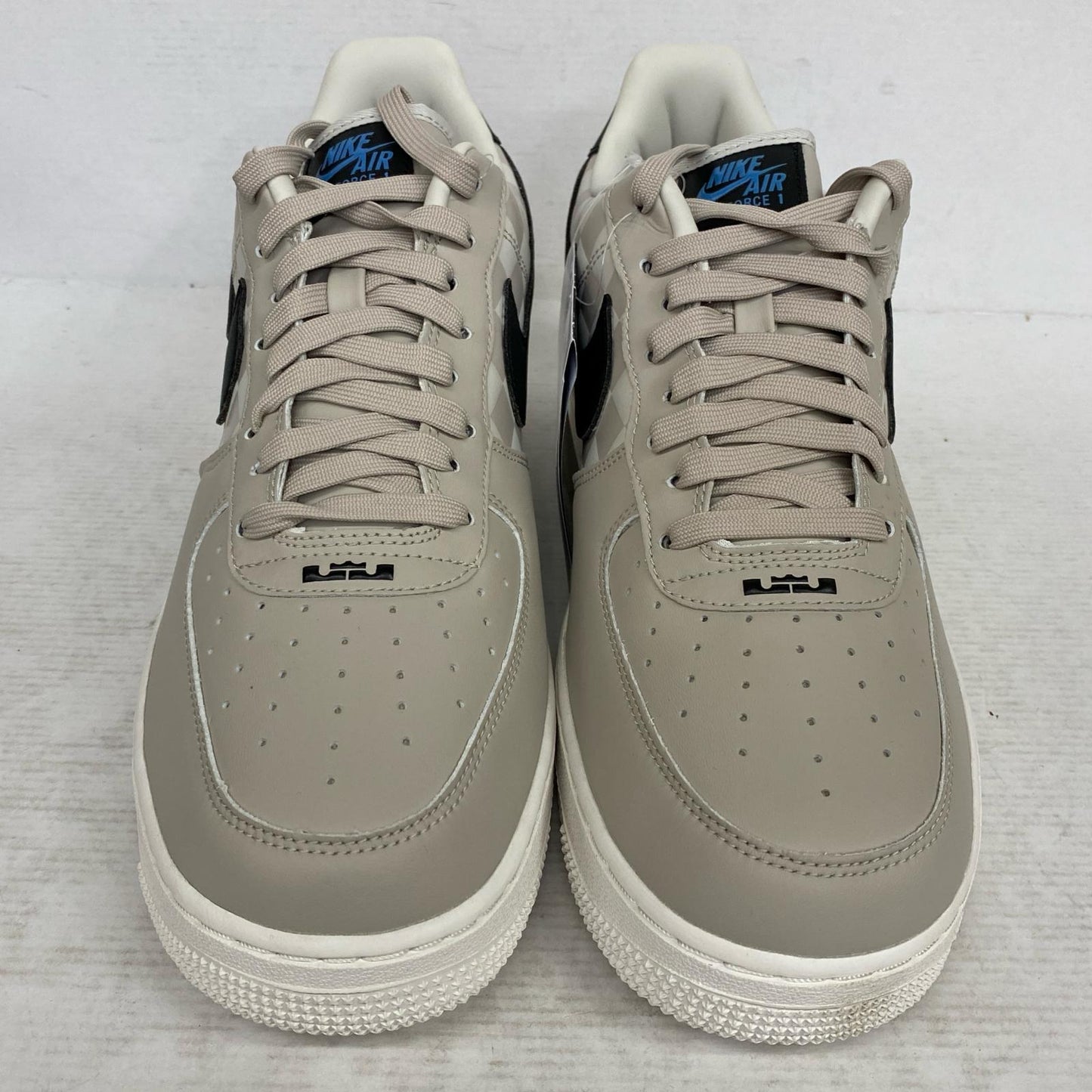 NIKE | ナイキ LeBron James × Nike Air Force 1 Low スニーカー DC8877-200【加古川店】