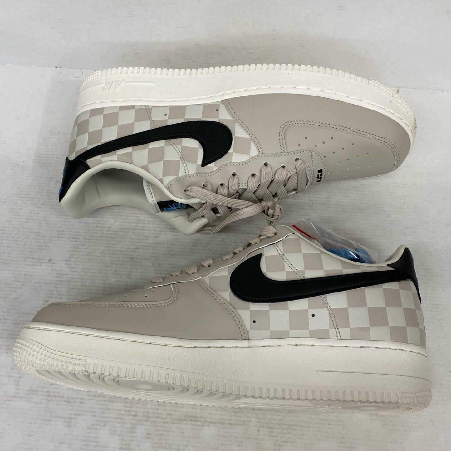 NIKE | ナイキ LeBron James × Nike Air Force 1 Low スニーカー DC8877-200【加古川店】