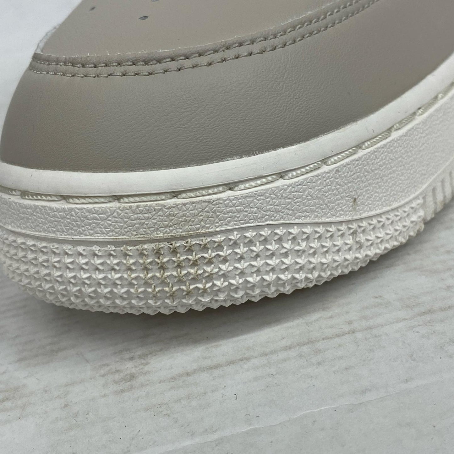 NIKE | ナイキ LeBron James × Nike Air Force 1 Low スニーカー DC8877-200【加古川店】