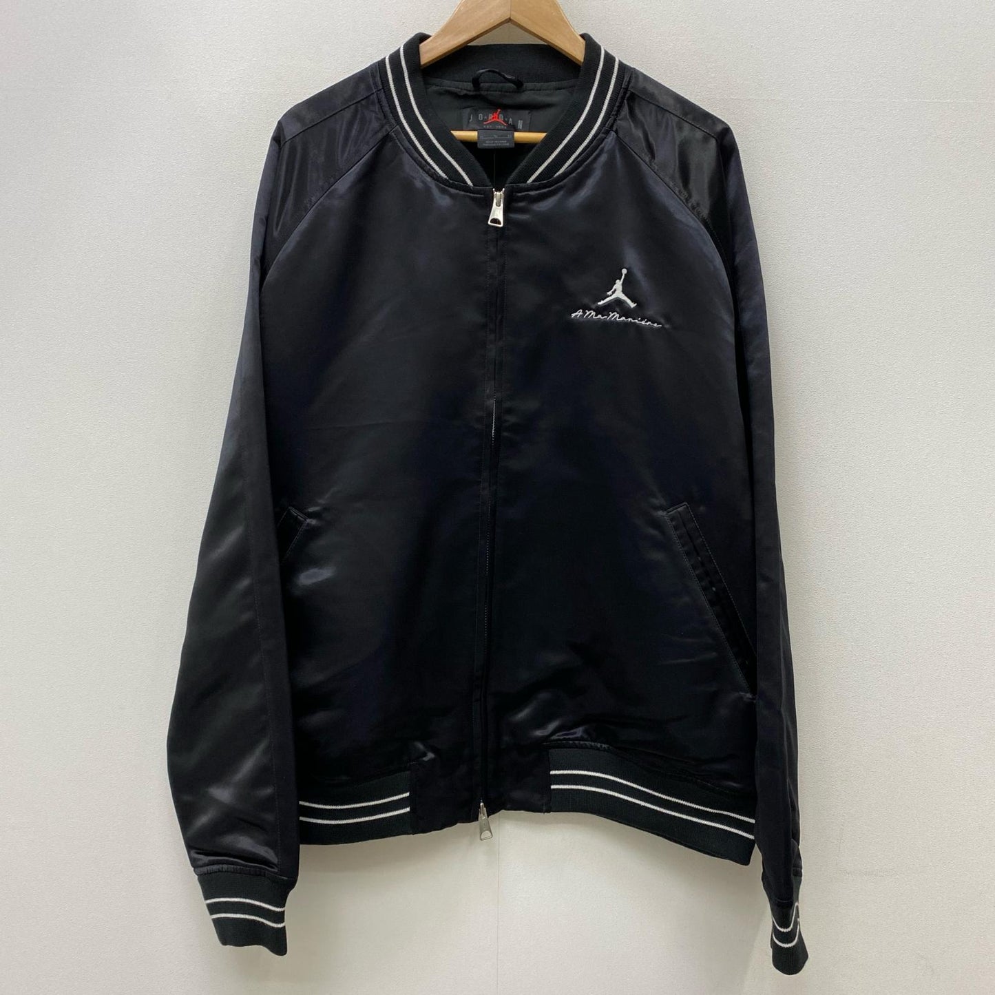 JORDAN | ジョーダン M J AMM SOUVENIR JKT スーベニアジャケット FN0617-010 ブラック サイズ：XL【加古川店】