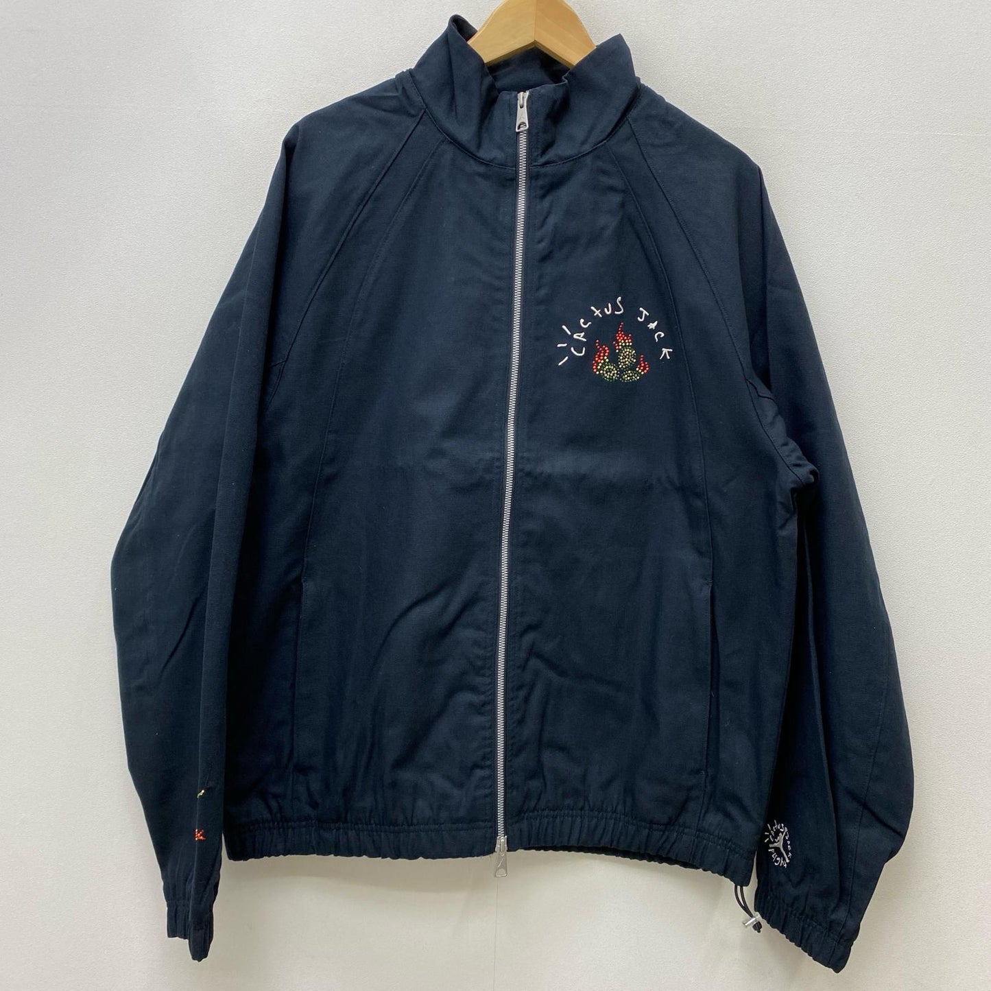 CACTUS JACK | カクタスジャック　トラヴィス JORDAN BRAND M J TS WVN JKT その他アウター DO4095-010 ブラック サイズ：L【加古川店】