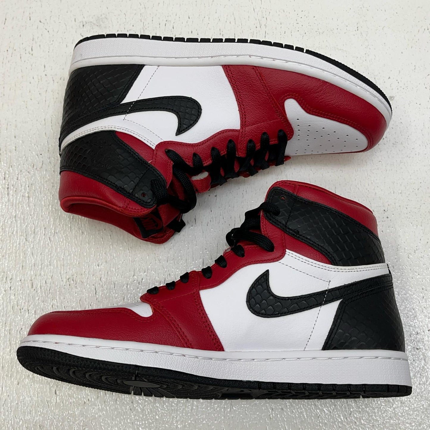 NIKE | ナイキ Women's Air Jordan 1 High OG Satin Red スニーカー CD0461-601【加古川店】