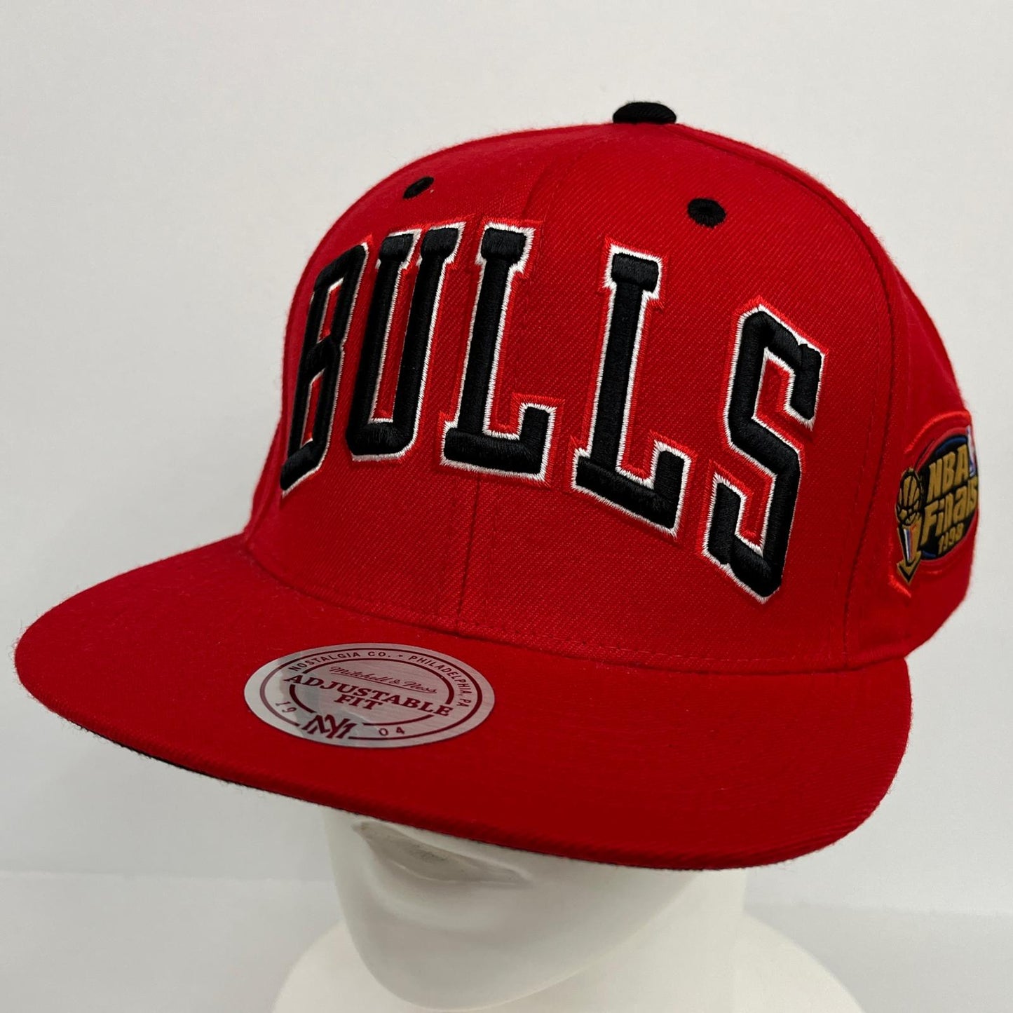 MITCHELL&NESS | ミッシェルアンドネスミッチェルアンドネス CHICAGO BULLS キャップ レッド【加古川店】
