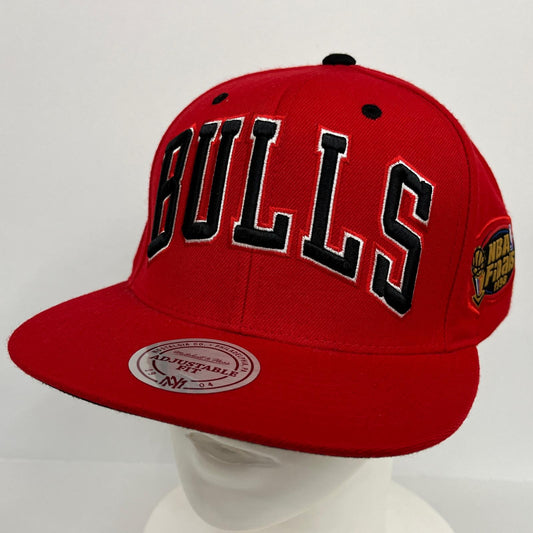 MITCHELL&NESS | ミッシェルアンドネスミッチェルアンドネス CHICAGO BULLS キャップ レッド【加古川店】