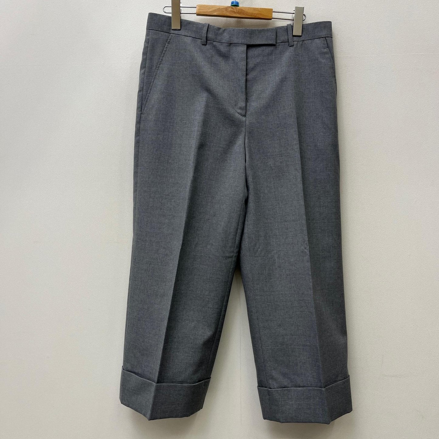THOM BROWNE. | トムブラウン パンツ 76NZB2 グレー サイズ：42【加古川店】