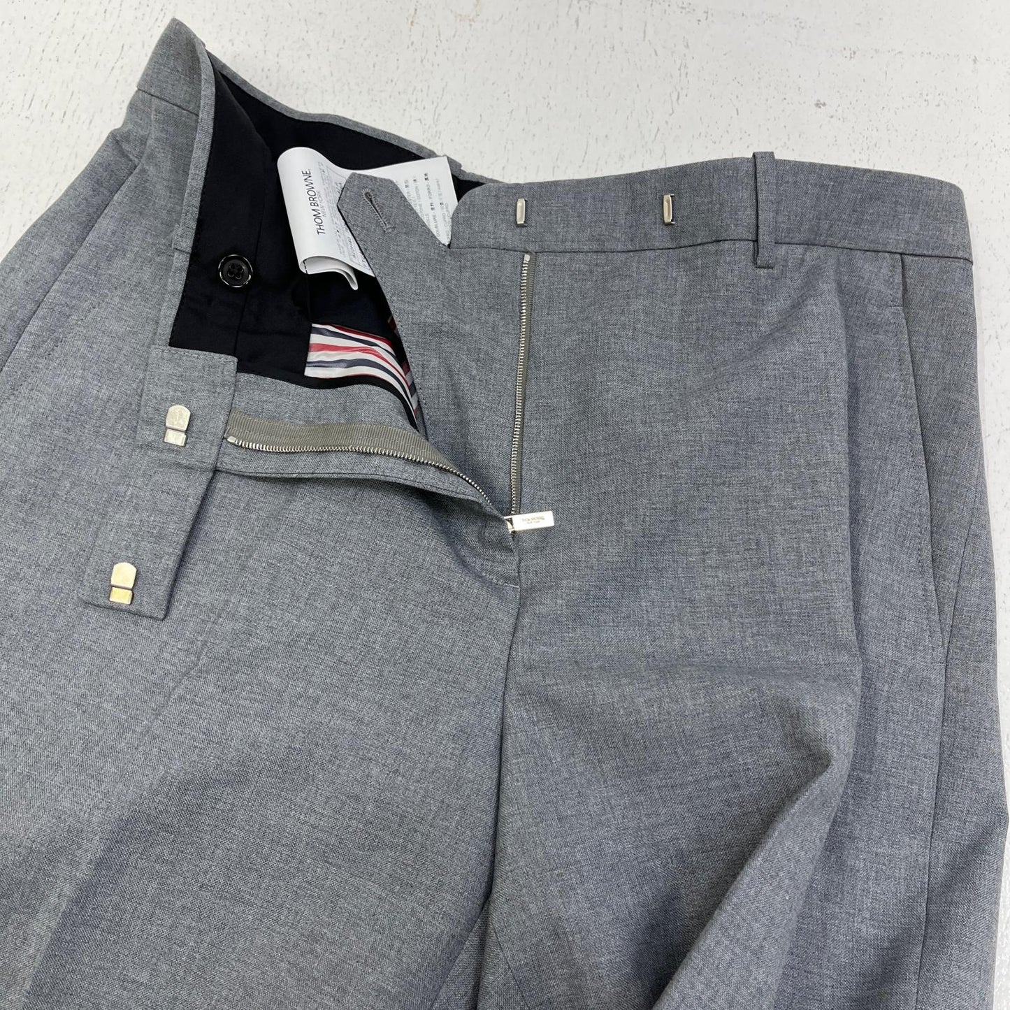 THOM BROWNE. | トムブラウン パンツ 76NZB2 グレー サイズ：42【加古川店】