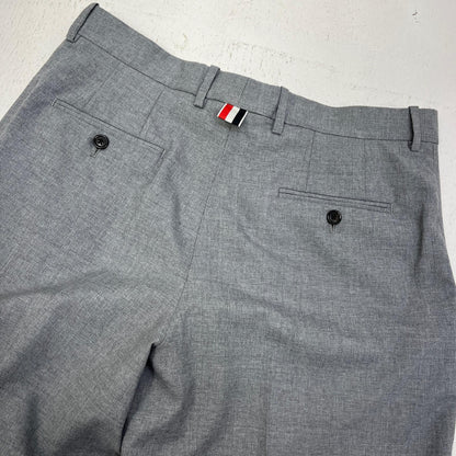 THOM BROWNE. | トムブラウン パンツ 76NZB2 グレー サイズ：42【加古川店】